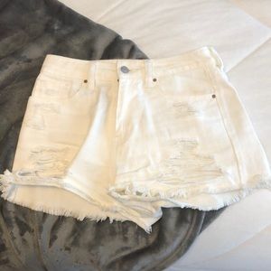White Mom Short